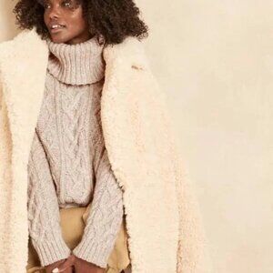 Banana Republic Women's L Fisherman's Wool Oatmeal Cable Knit Turtleneck Sweater